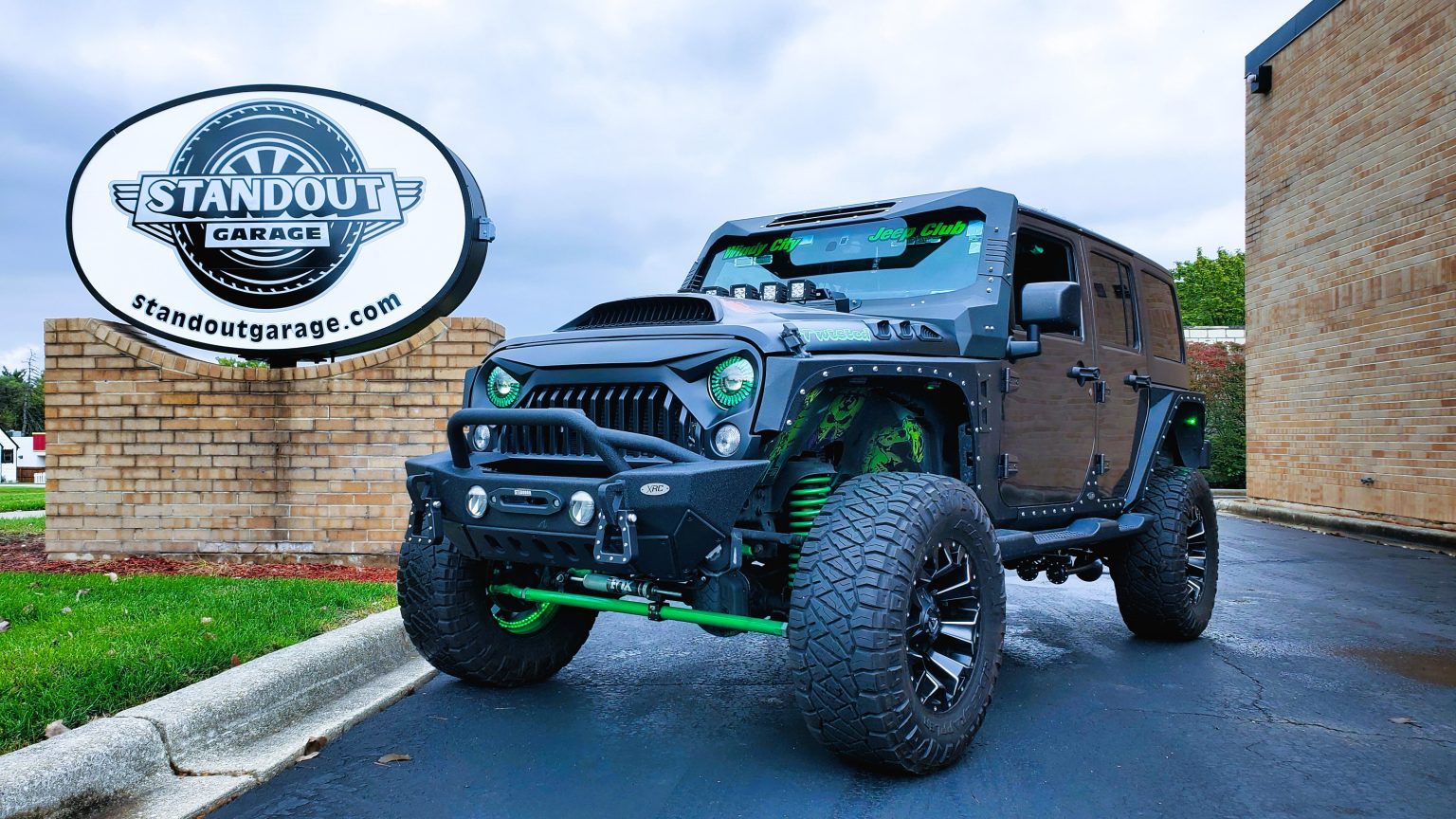 Jeep Wrangler Train Horns & Wheel Lights Standout Garage